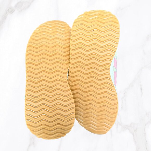 New Balance Women's 237 Beige/Pink Sneakers, Size 9 - Picture 8 of 10